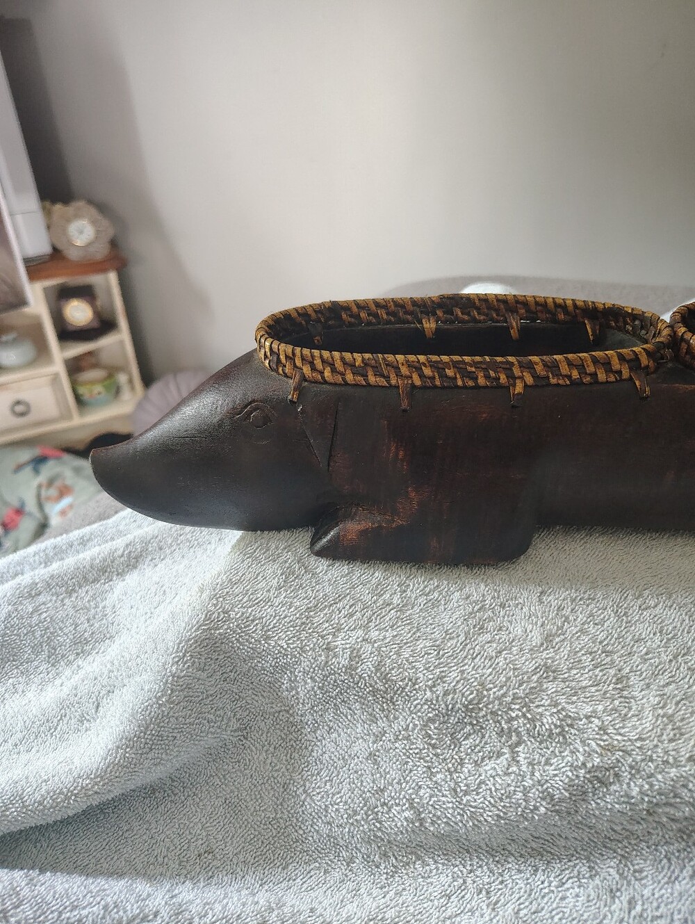 Wooden Pig Planter with Woven Rim - Rustic Brown - Picture 4 of 9